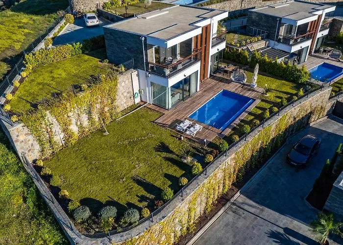 Bovilla Pera * יאליקאבאק